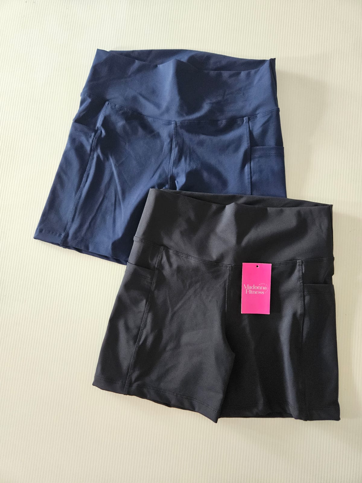 Short Cross Maxxi