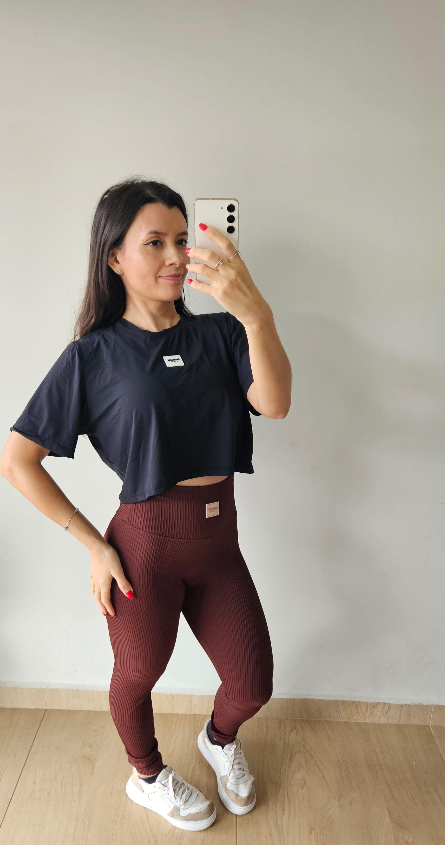 Cropped Eduarda