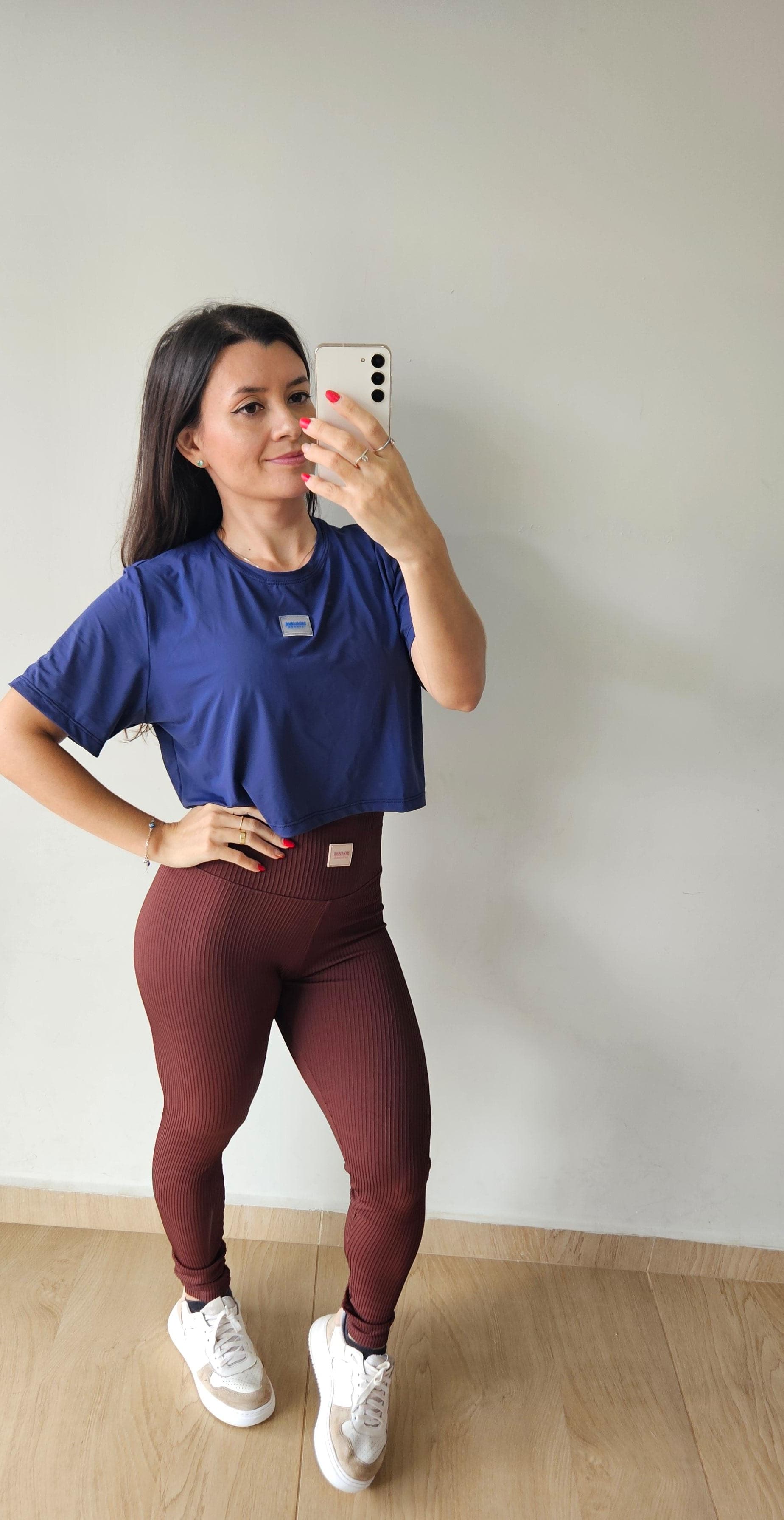 Cropped Eduarda